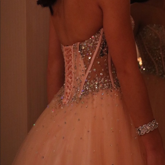 Sweet Sixteen/ Prom Dress - Picture 4 of 8